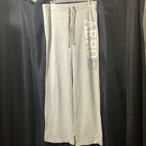 Grey comfortable Aeropostale sweatpants!